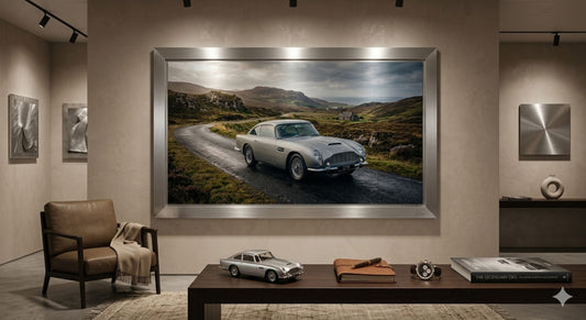 Tableau Aston Martin DB5 Silver Birch – Impression sur Aluminium LIVRAISON INCLUSE